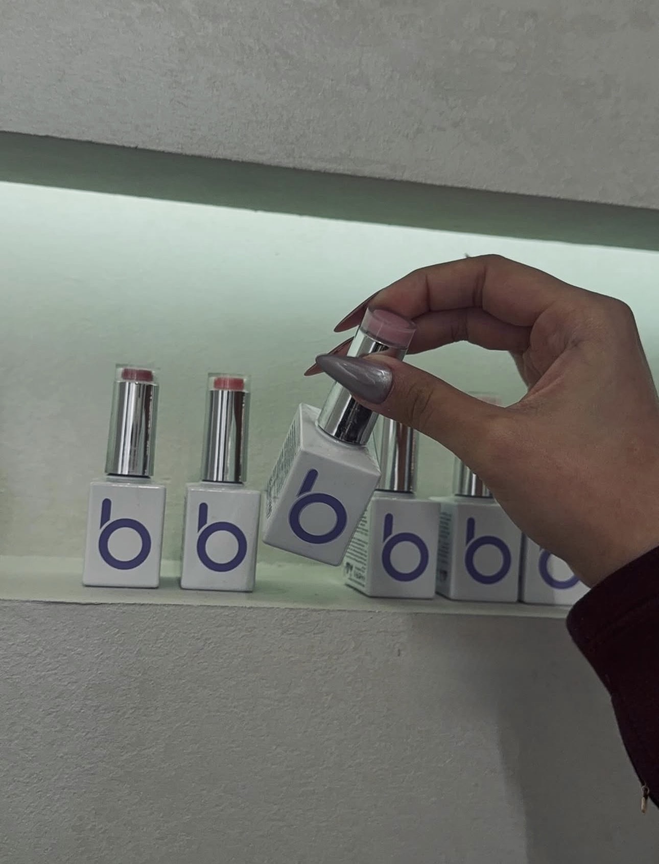 Bubbles Nails