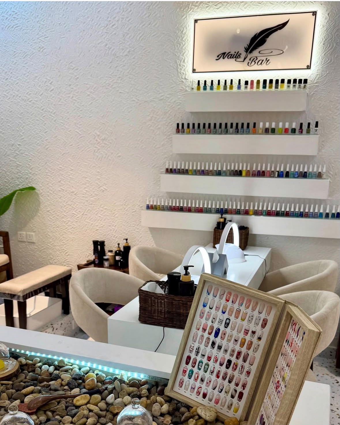 Feather Beauty Salon