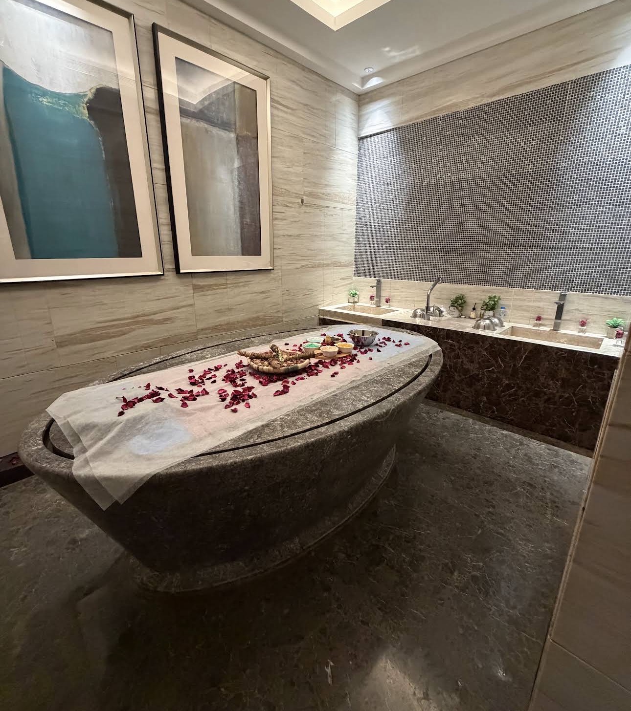 Roshen spa for ledies
