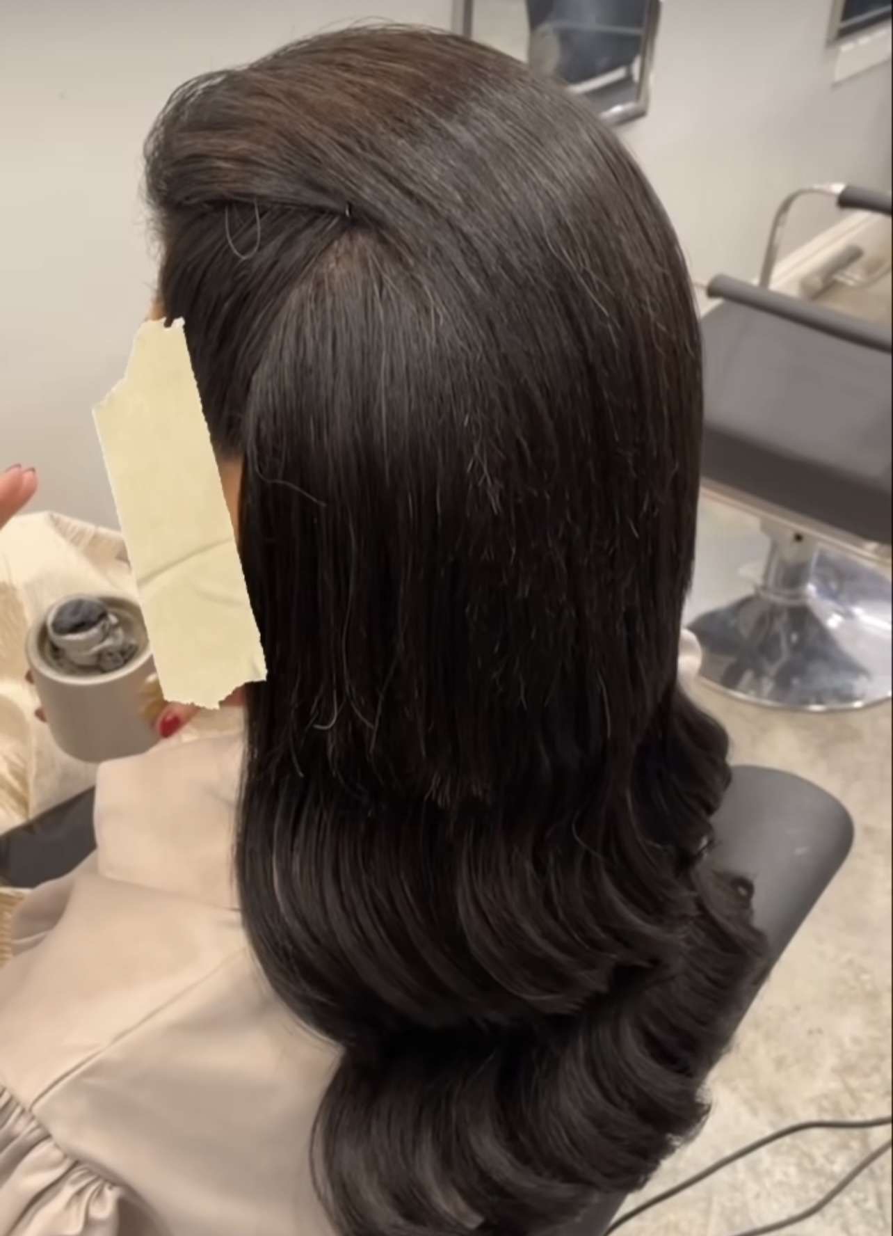 gray salon