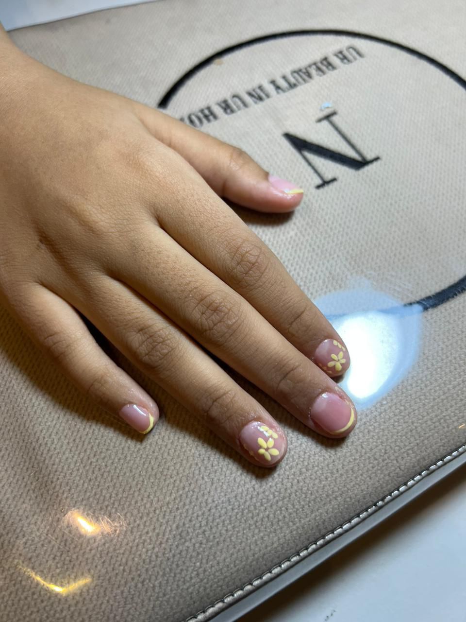n salon