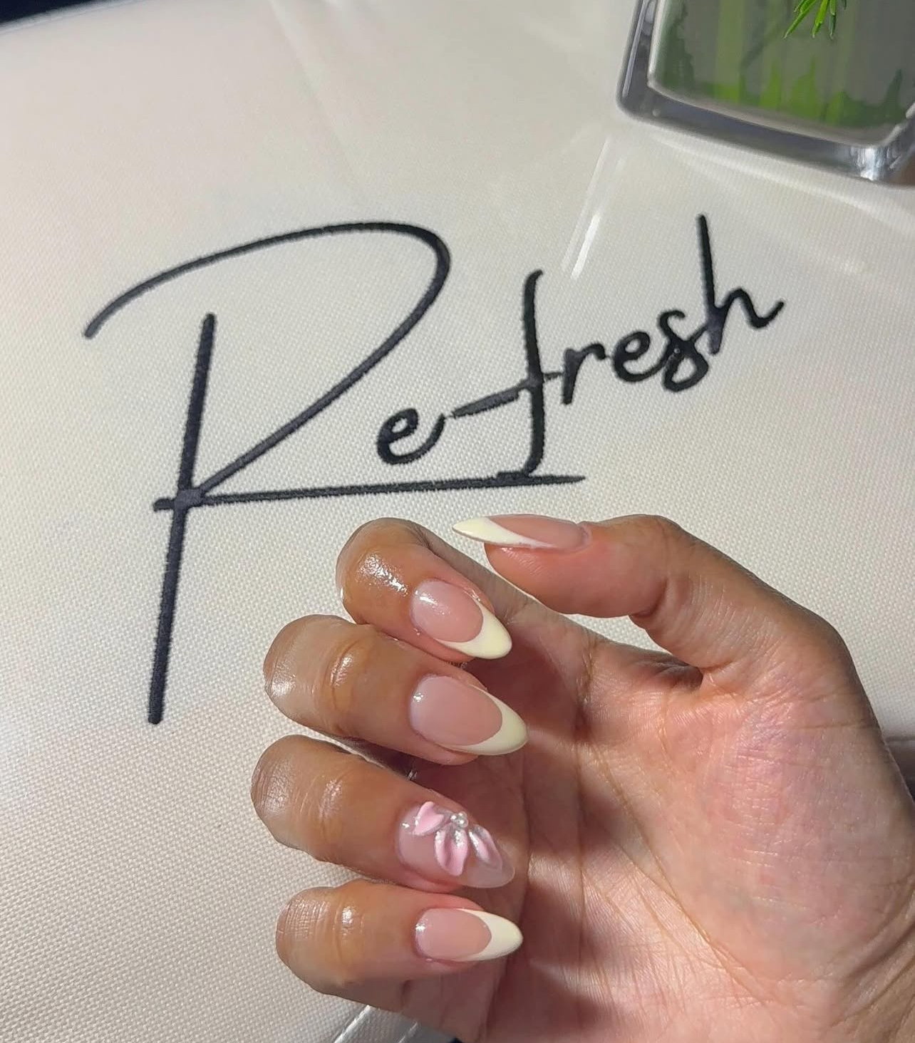 refresh nail spa